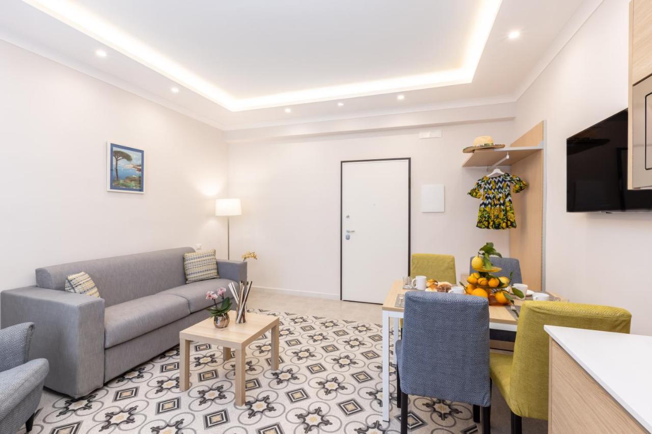 Maison Marie Deluxe Apartment Sorrento Luaran gambar
