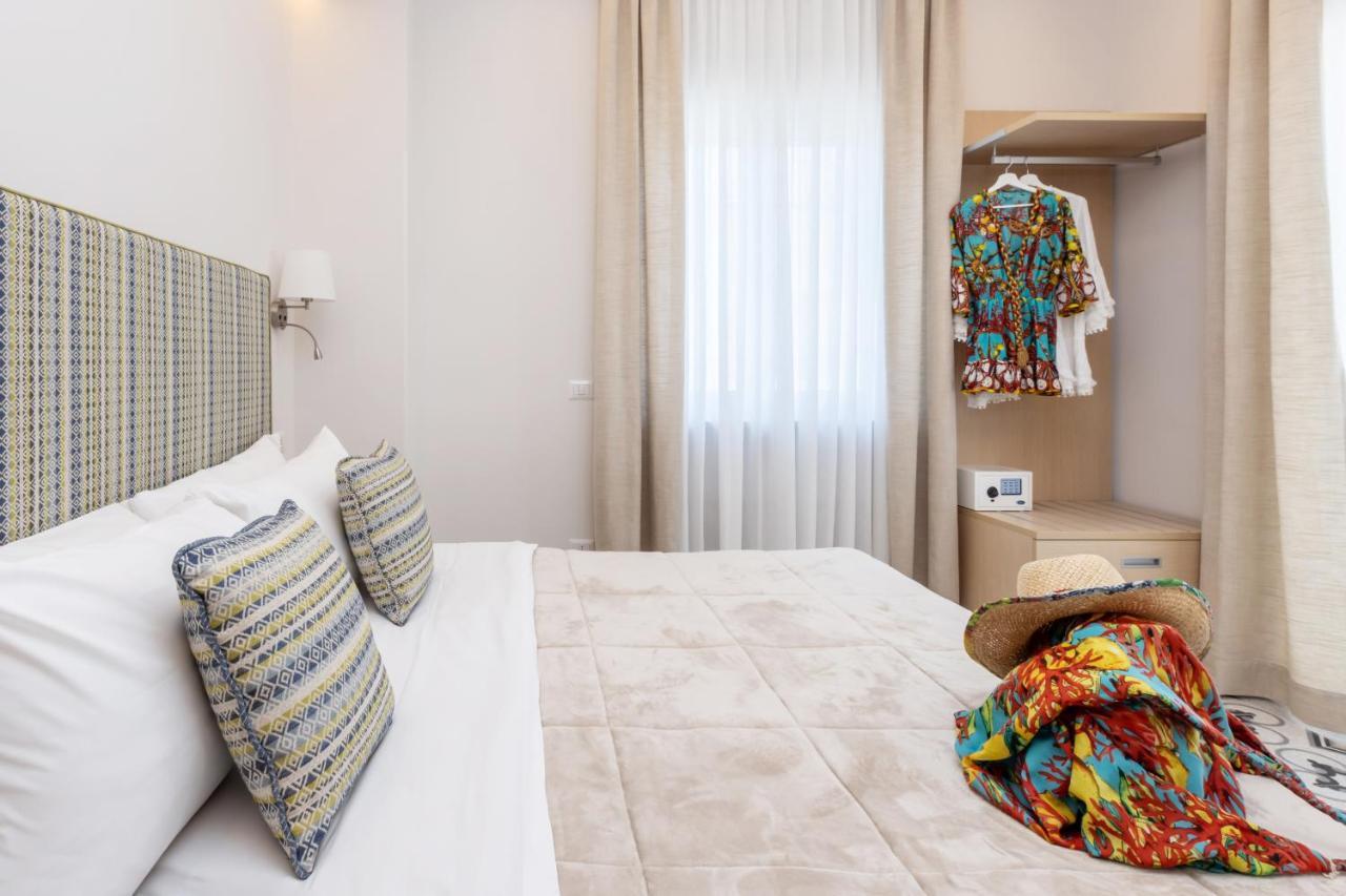 Maison Marie Deluxe Apartment Sorrento Luaran gambar